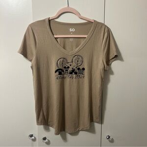 SO Women's Beige Disney Trip 2024 Top
